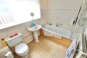 Gleneagles Road Great Sutton